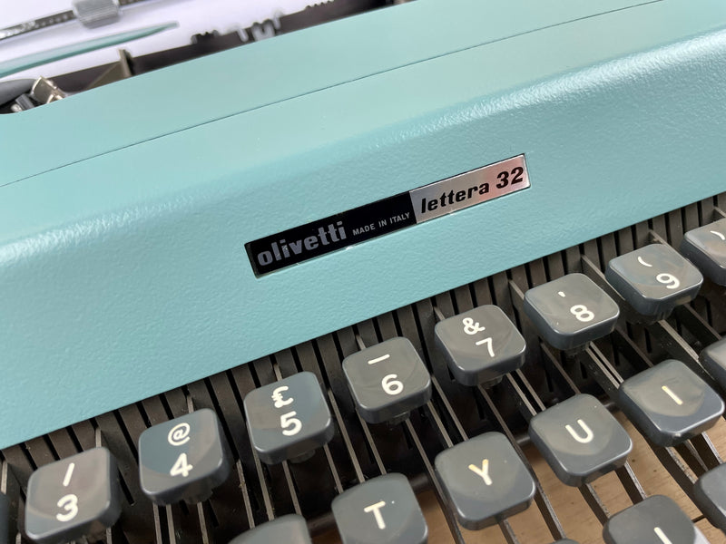 Typewriter, 1967 Olivetti Lettera 32