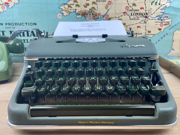 Typewriter, 1957 Olympia SM3 Pica