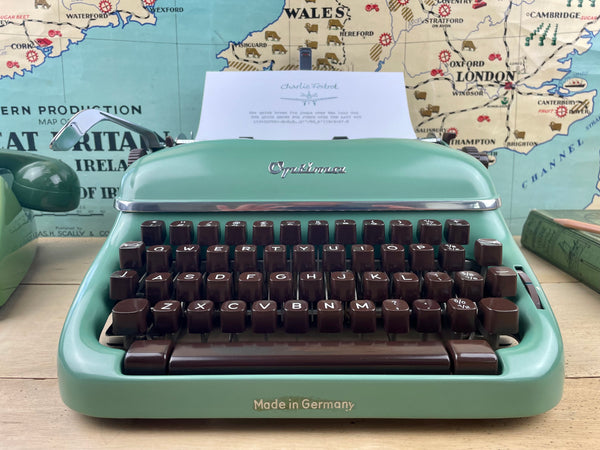 Typewriter, 1957 Optima Elite 3