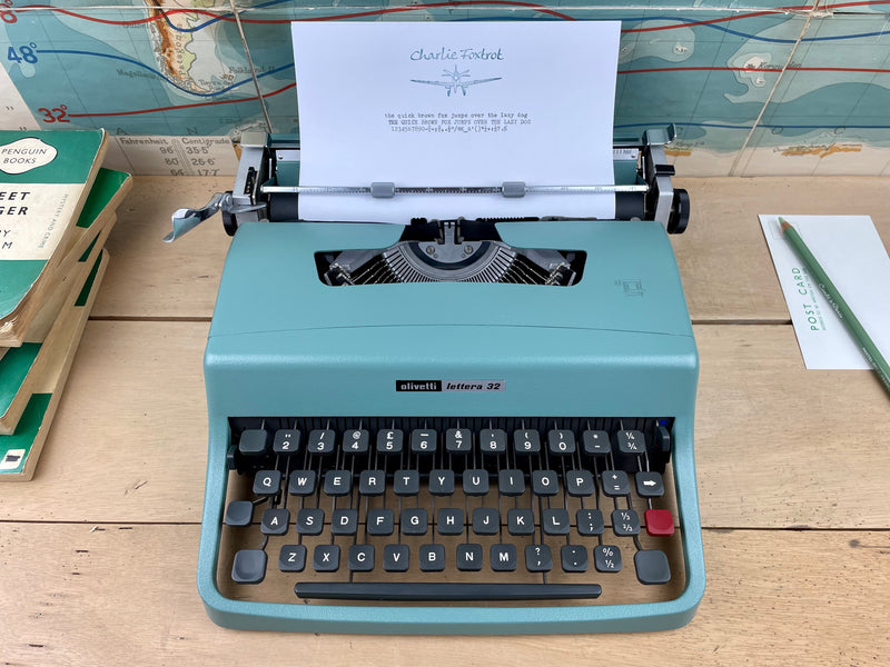 Olivetti Lettera 32 Typewriter