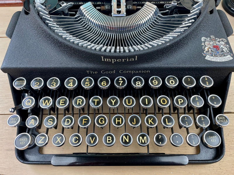 Typewriter, Imperial 1946 The Good Companion 1