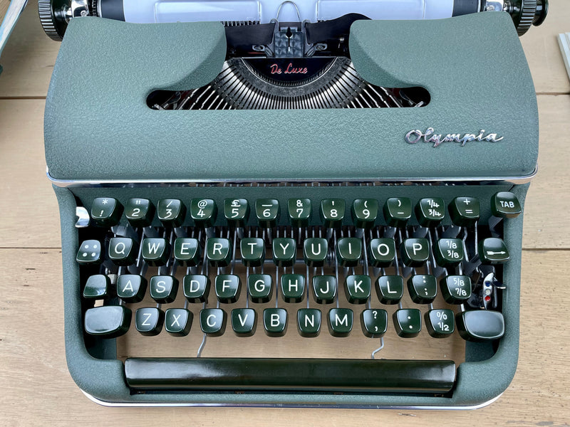 Typewriter, 1957 Olympia SM3