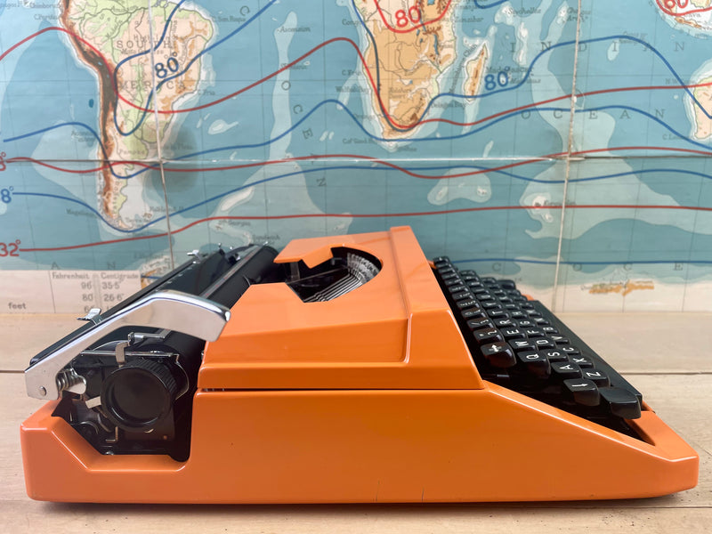 Typewriter, Orange Silver Reed 100