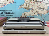 Typewriter, 1961 Olympia Splendid 33