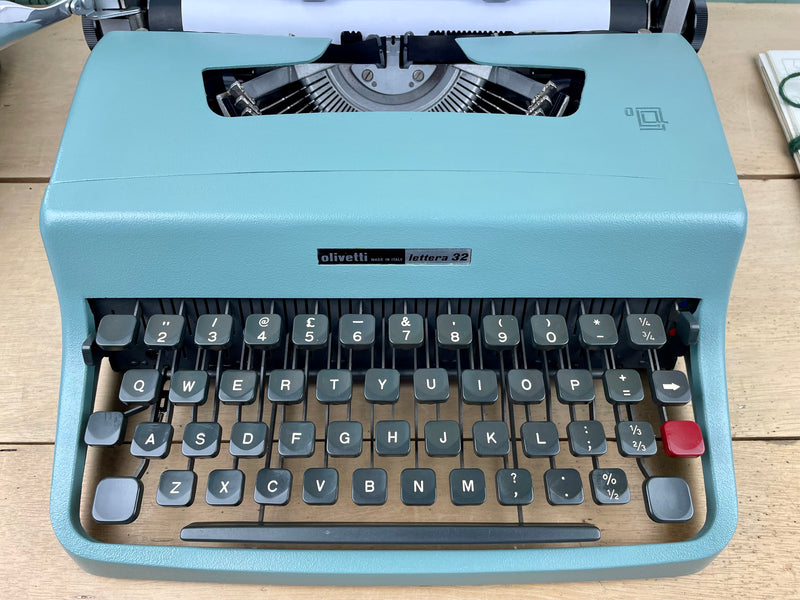 Typewriter, 1967 Olivetti Lettera 32