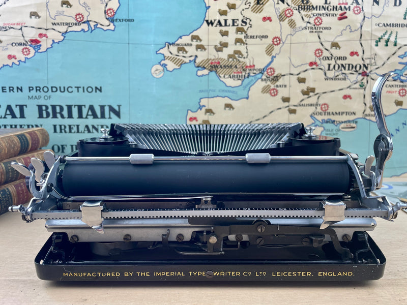 Typewriter, 1937 Imperial The Good Companion No 1