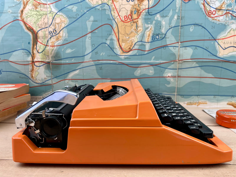 Typewriter, Orange Silver Reed 100