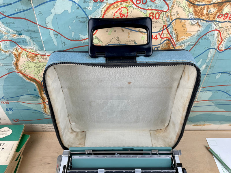 Typewriter, 1971 Olivetti Lettera 32
