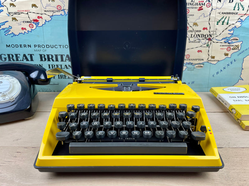 Typewriter, 1977 Adler Tippa