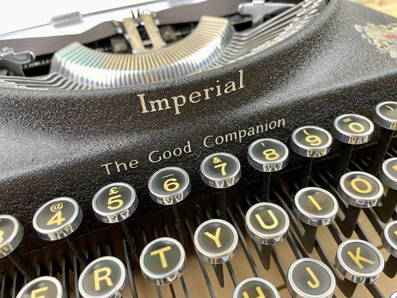 Typewriter, 1946 Imperial Good Companion No1