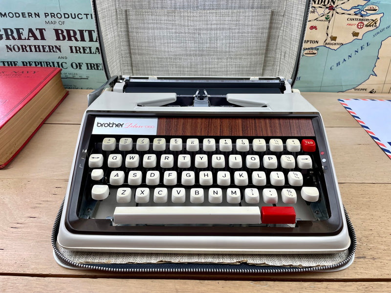 Typewriter, Brother Deluxe 1350 – Charlie Foxtrot