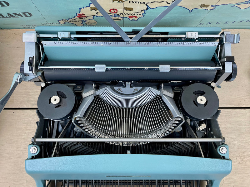 Typewriter, 1967 Olivetti Lettera 32