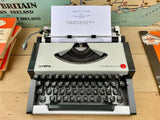 Olympia Traveller de Luxe S Typewriter