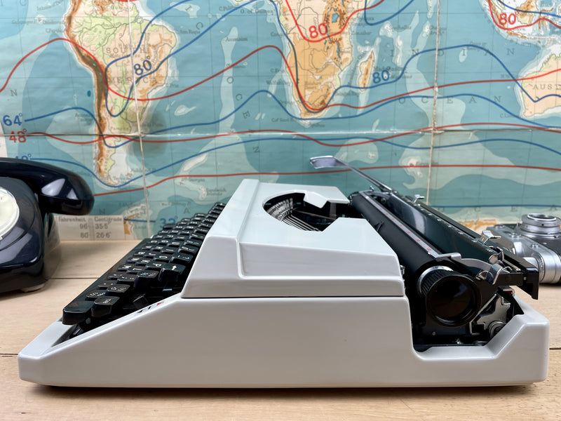 Typewriter, Silver Reed 100