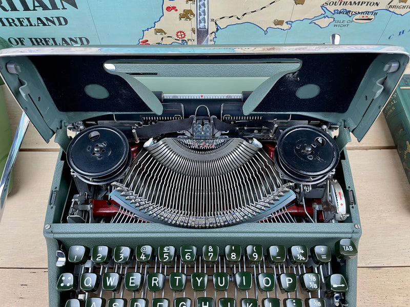 Typewriter, 1958 Olympia SM3