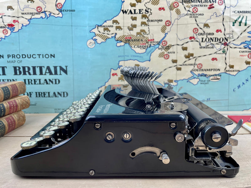 Typewriter, 1924 Remington Portable No 2