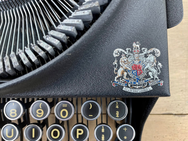 Typewriter, 1941 Imperial Good Companion No1