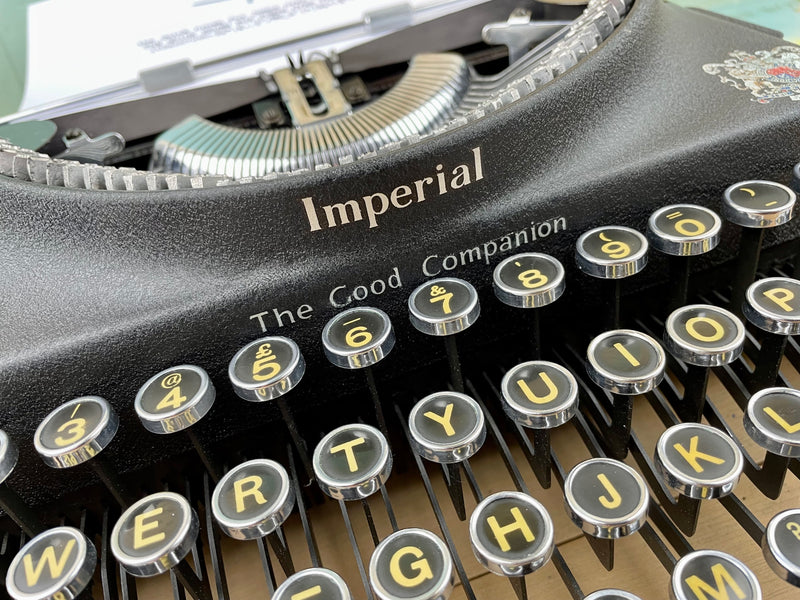 Typewriter, 1941 Imperial Good Companion No1