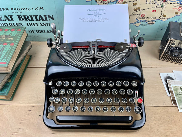 Remington Victor S Streamline Typewriter
