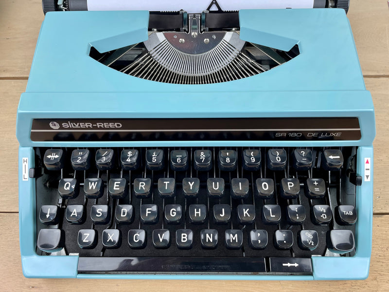 Typewriter,  Silver Reed De Luxe
