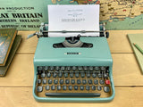 Olivetti Lettera 22 Tyewriter