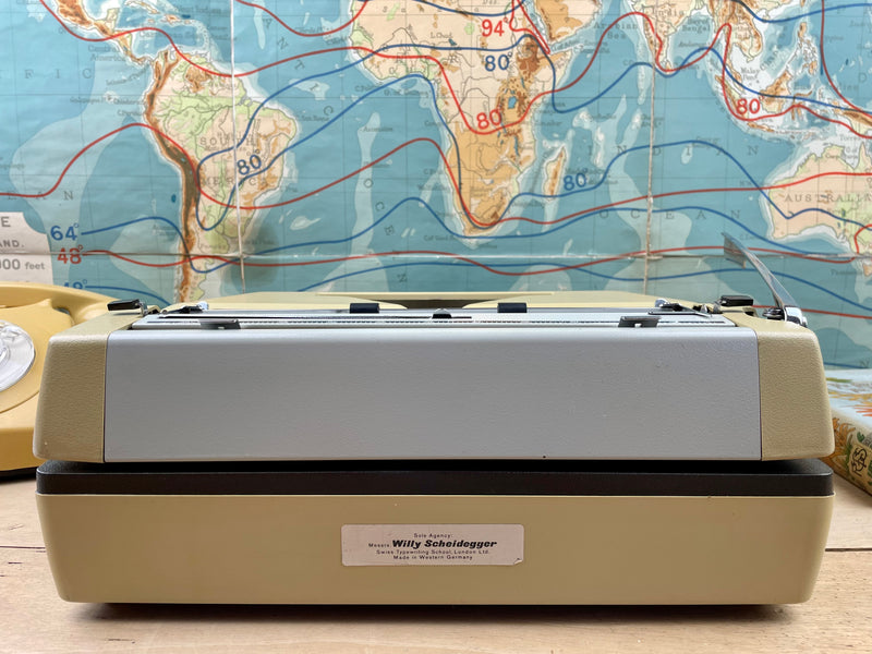 Typewriter, 1976 Scheidegger International 2000