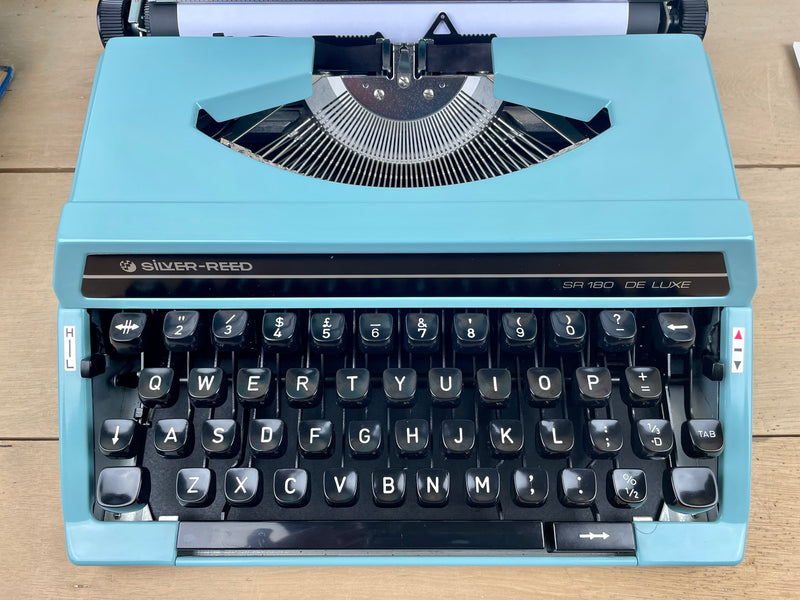 Typewriter,  Silver Reed De Luxe