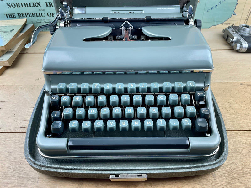 Typewriter, 1957 Blue Bird