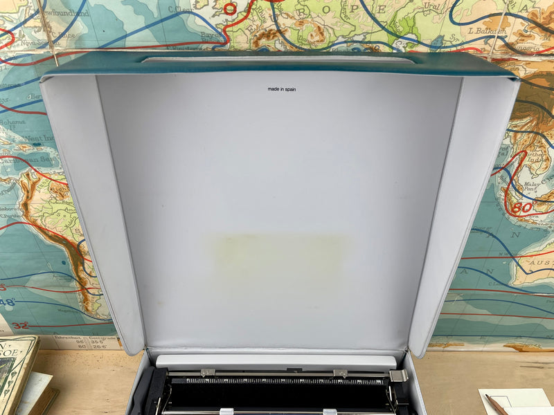 Typewriter, Olivetti Dora
