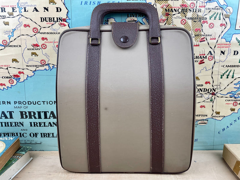 Typewriter, 1961 Olivetti Lettera 22