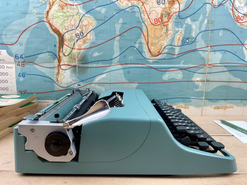 Typewriter, 1971 Olivetti Lettera 32