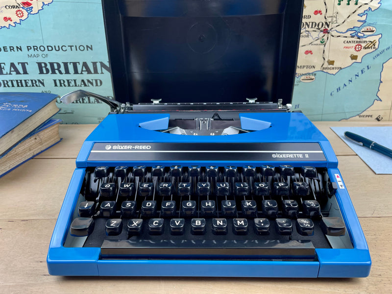 Typewriter,  Blue Silver Reed Silverette II