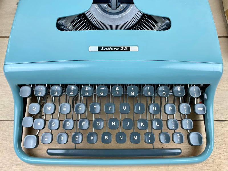Typewriter, 1961 Olivetti Lettera 22