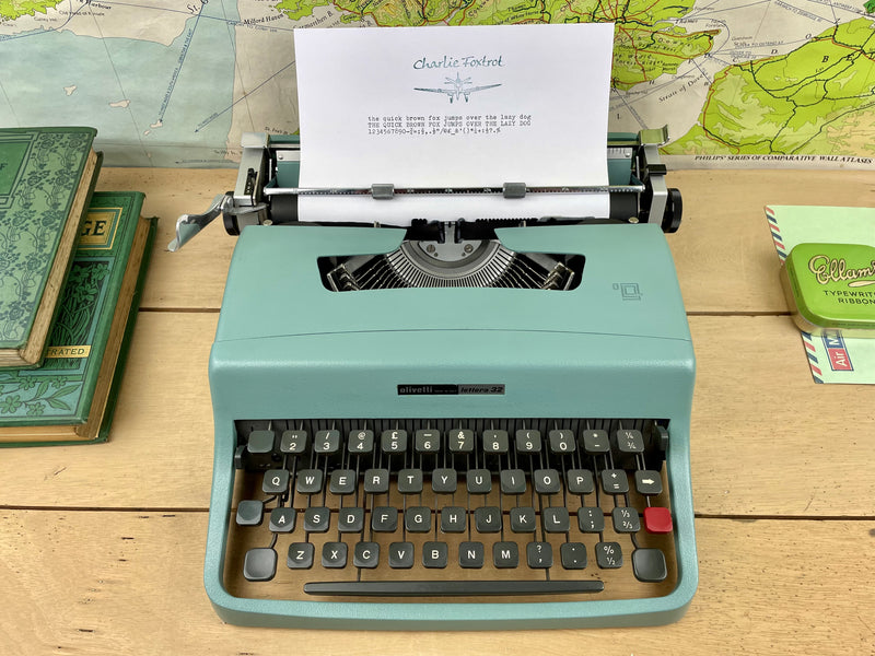 Olivetti Lettera 32 Typewriter