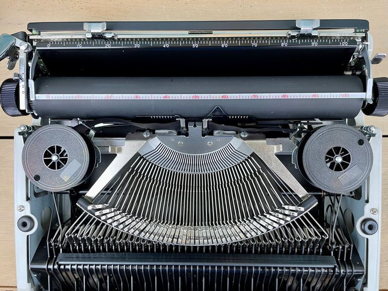 Typewriter, Silver Reed 100