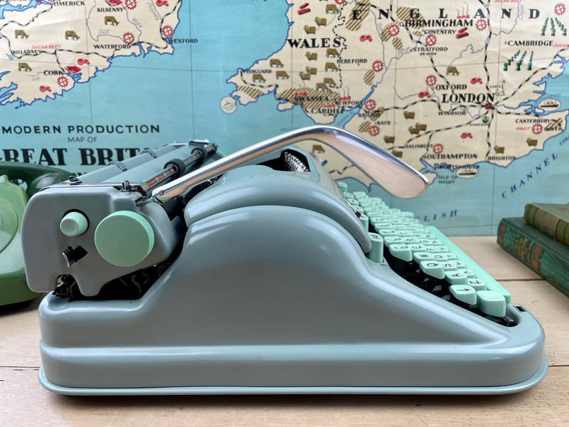 Typewriter, 1965 Hermes 3000