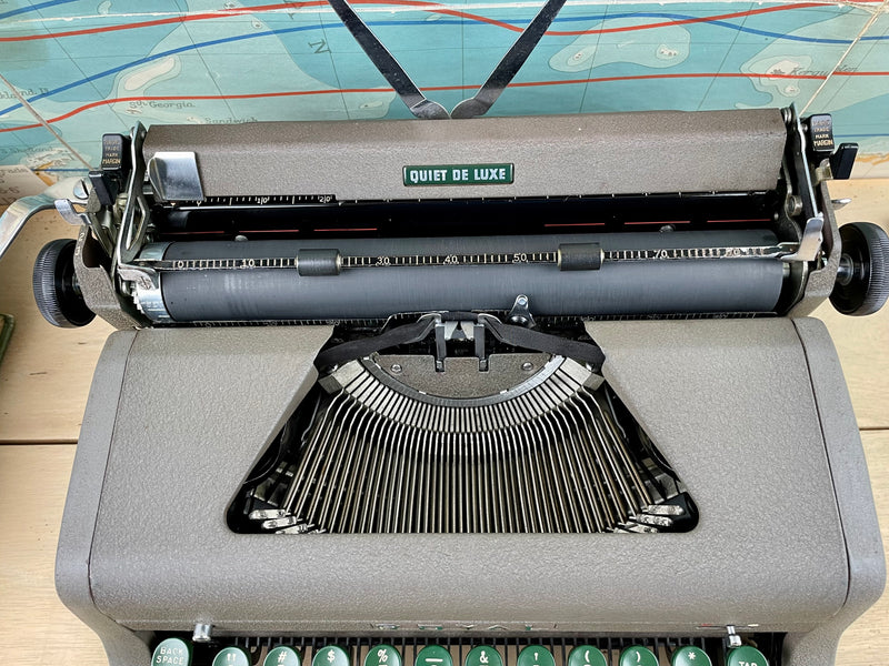 Typewriter, 1954 Royal Quiet De Luxe