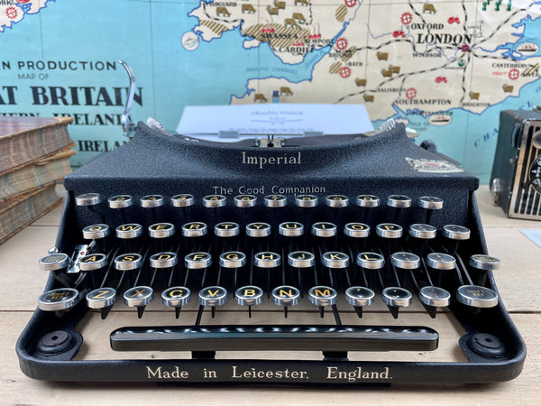 Typewriter, Imperial 1945 The Good Companion 1