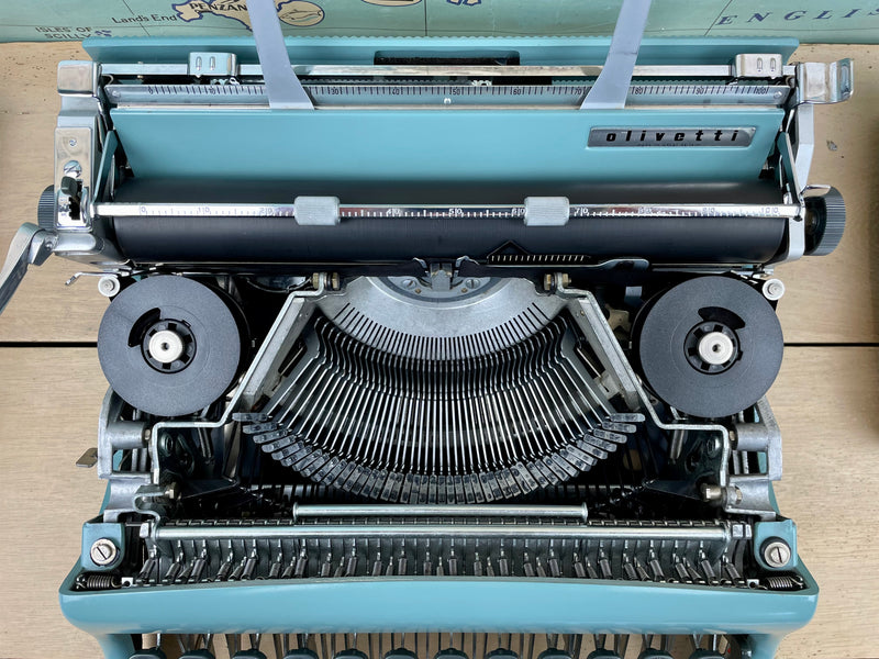Typewriter, 1961 Olivetti Lettera 22