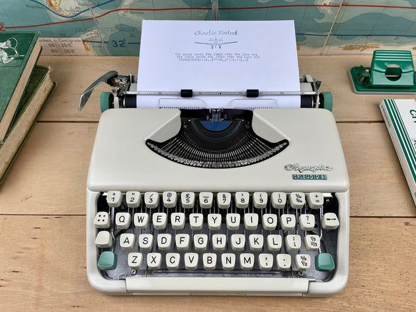 Olympia Splendid 33 Typewriter