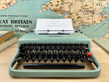 Typewriter, 1957 Olivetti Lettera 22 - No Carry Case