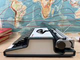 Typewriter, Olympia Traveller de Luxe S