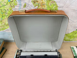 Typewriter, 1968 Olympia Splendid 66