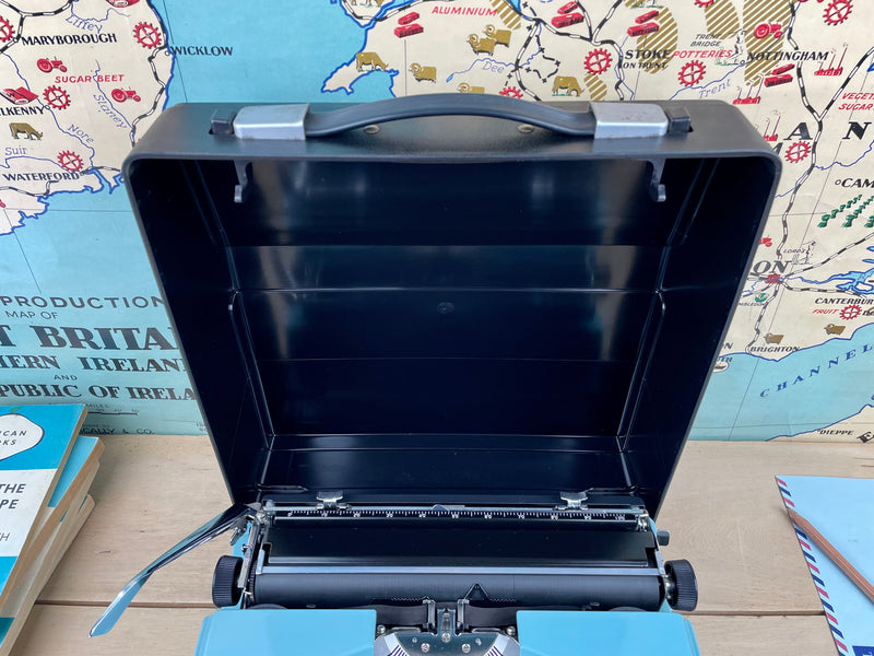 Typewriter,  Silver Reed De Luxe