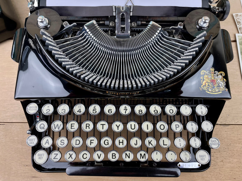 Typewriter, 1937 Imperial The Good Companion No 1