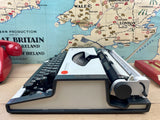 Typewriter, Olympia Traveller de Luxe