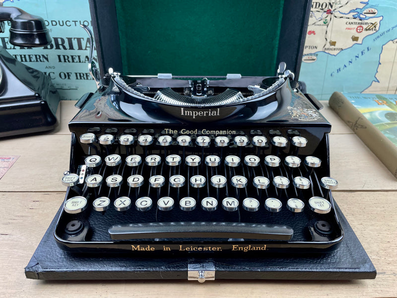 Typewriter, 1936 Imperial The Good Companion No 1