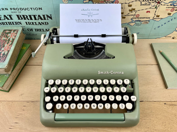 Smith Corona Clipper Typewriter