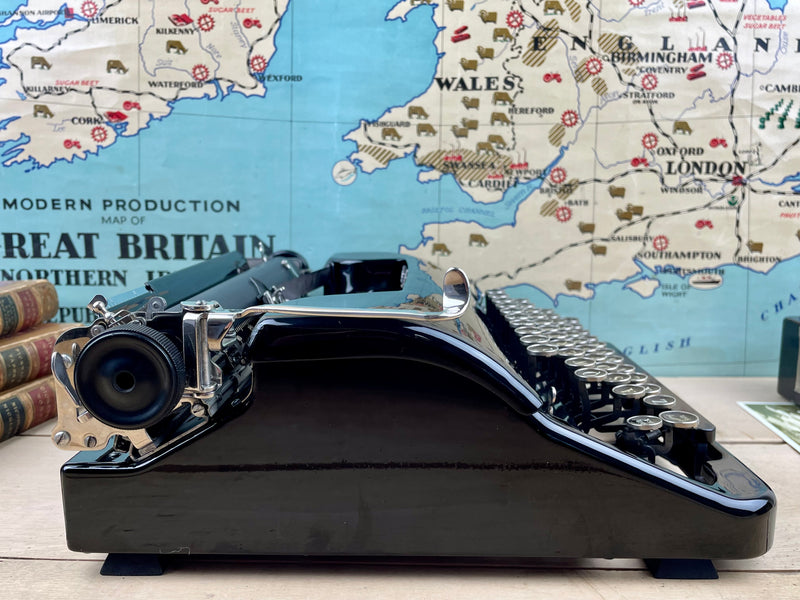 Typewriter, 1938 Corona Standard Series 2