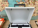 Typewriter, Olympia Traveller de Luxe S